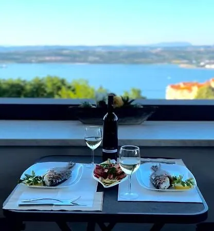 Apartmán Lux -luxury Sea And Mountains View Apartment-new Koper